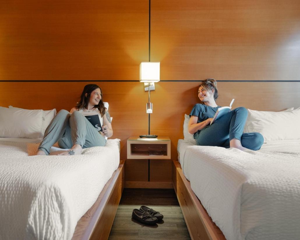 Adventure Hotel نيلسون المظهر الخارجي الصورة