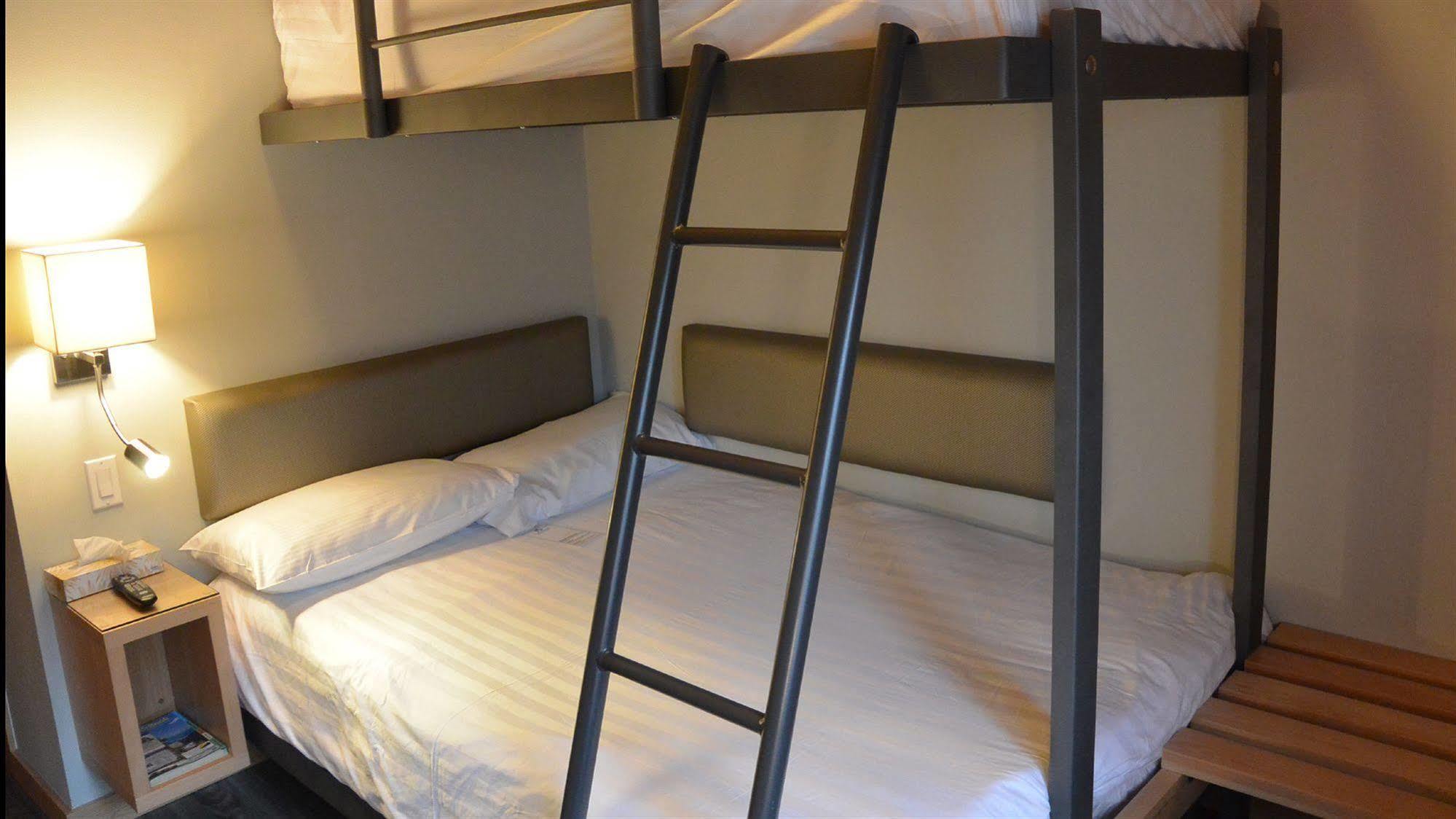 Adventure Hotel نيلسون المظهر الخارجي الصورة